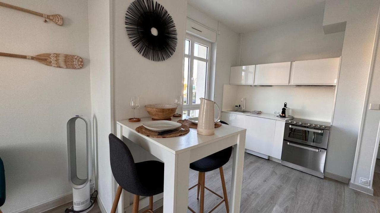 Appartement Vue Mer A Pontaillac Royan Exteriör bild
